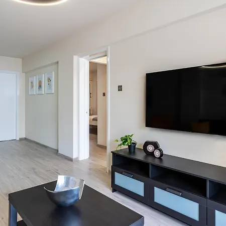 아파트 Vox 2-bedroom In 라르나카