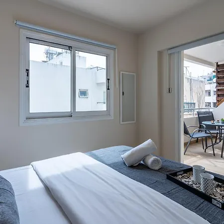 아파트 Vox 2-bedroom In 라르나카